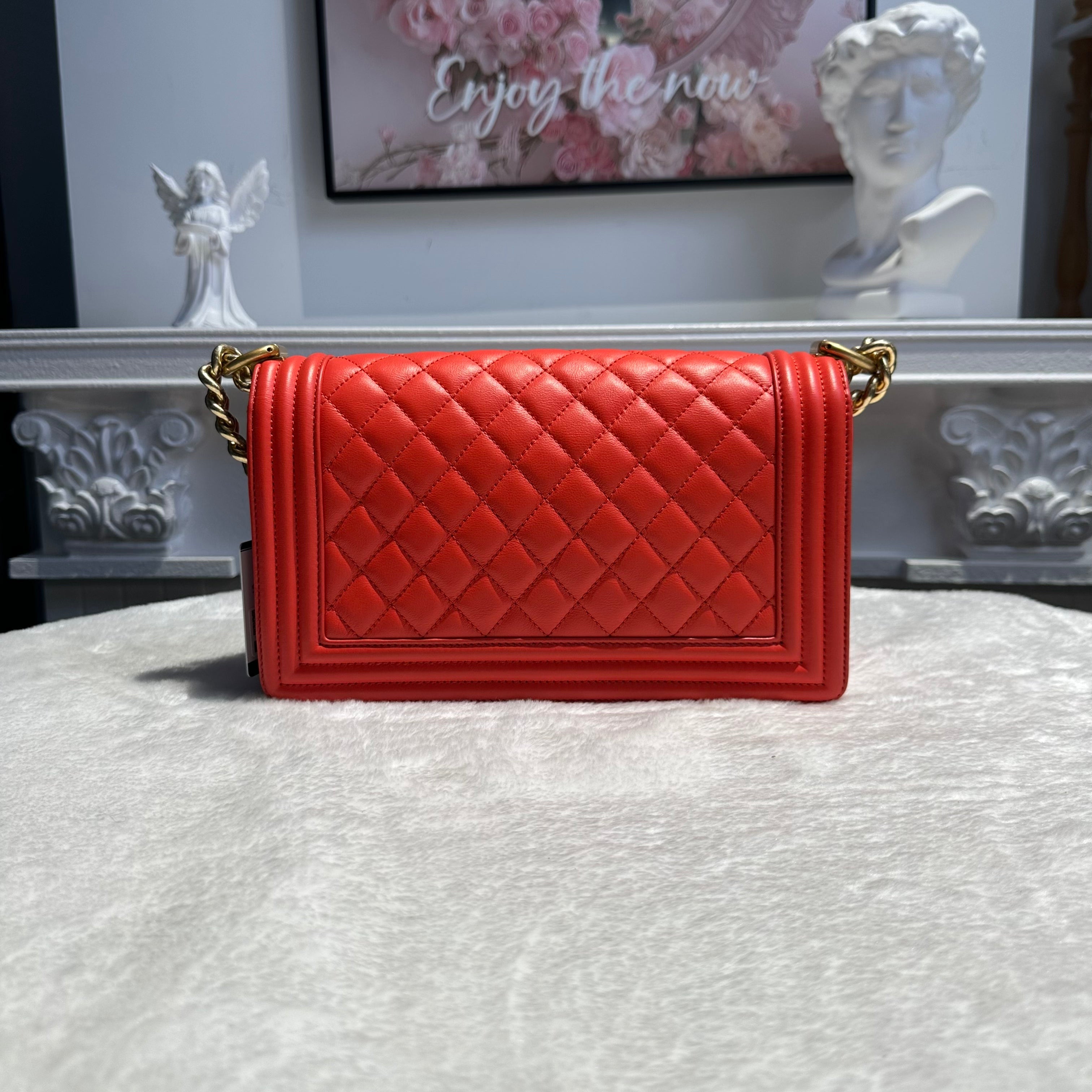 【#254】Pre-owned Chanel Medium Boy Bag Red Quilted Lambskin Leather with Gold-Tone Hardware  1
