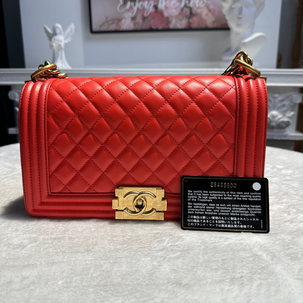 【#254】Pre-owned Chanel Medium Boy Bag Red Quilted Lambskin Leather with Gold-Tone Hardware  1