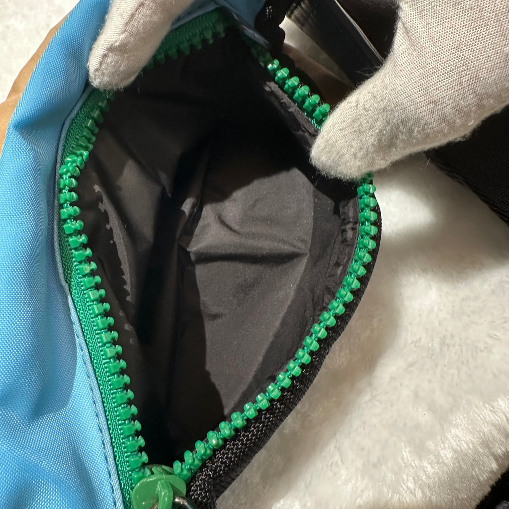 【#261】Pre-owned Burberry Check Bum Bag Beige Check Nylon with Color-Block Trim