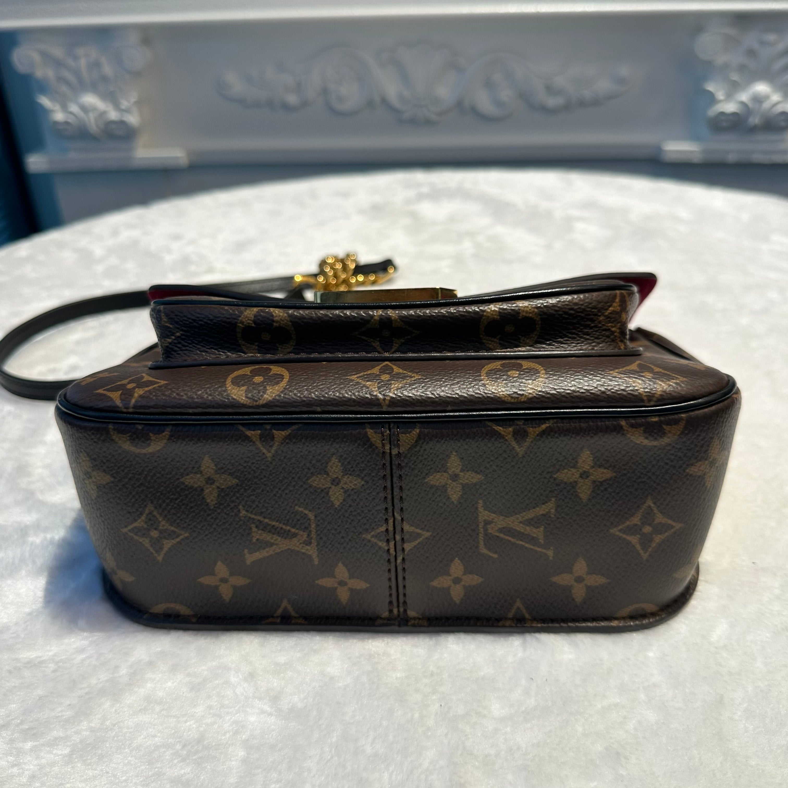【#264】Pre-owned Louis Vuitton Passy Bag Monogram Canvas with Gold-Tone Hardware