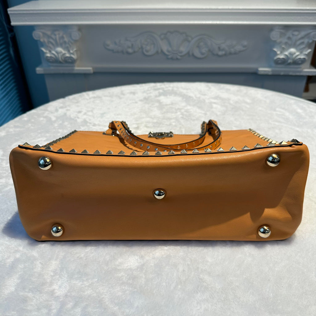 【#241】Pre-owned Valentino Garavani Rockstud Large Tote Bag Beige Grained Calfskin Leather