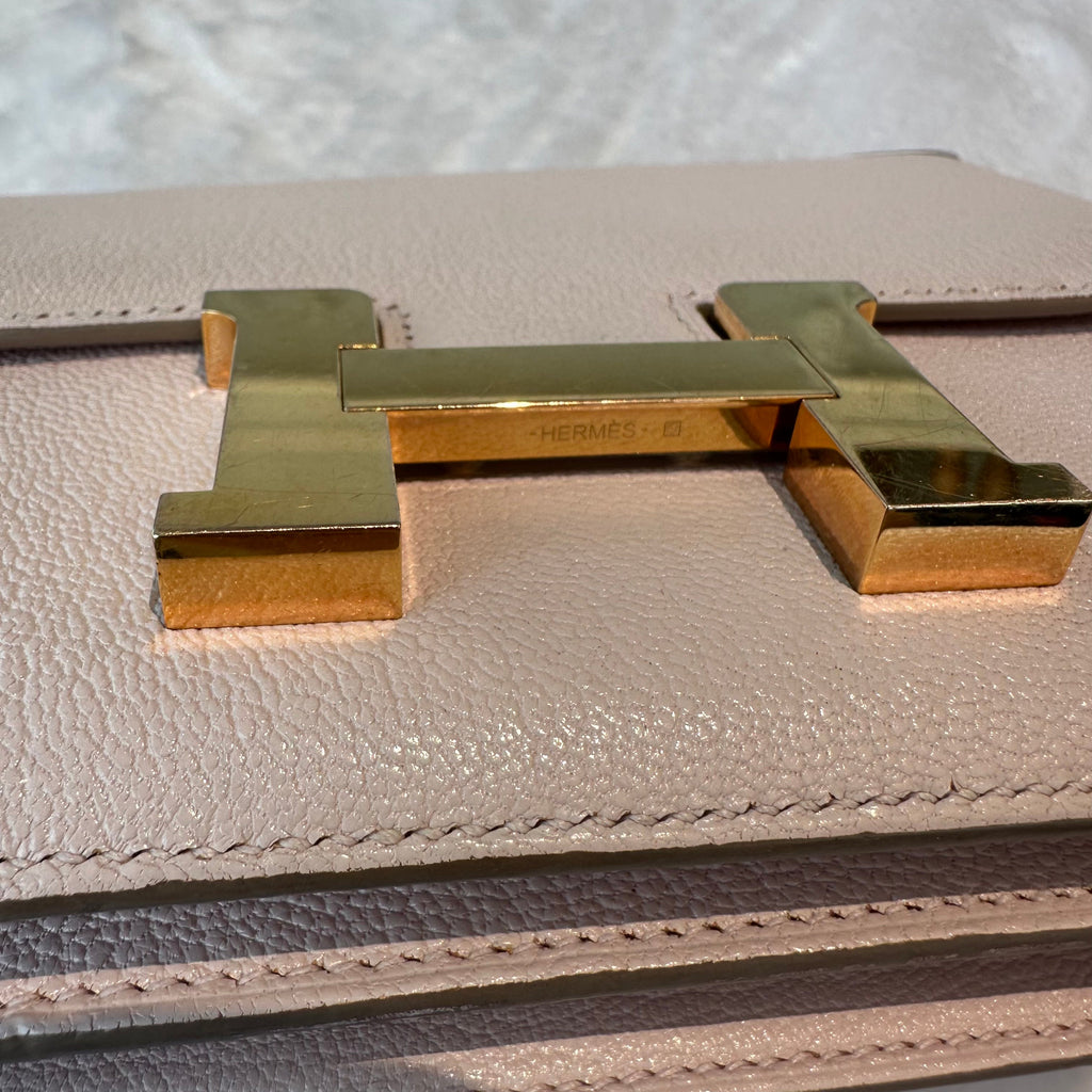 【#267】Pre-owned Hermès Constance 18 Bag Rose Pâle Chevre Mysore Leather with Gold-Tone Hardware