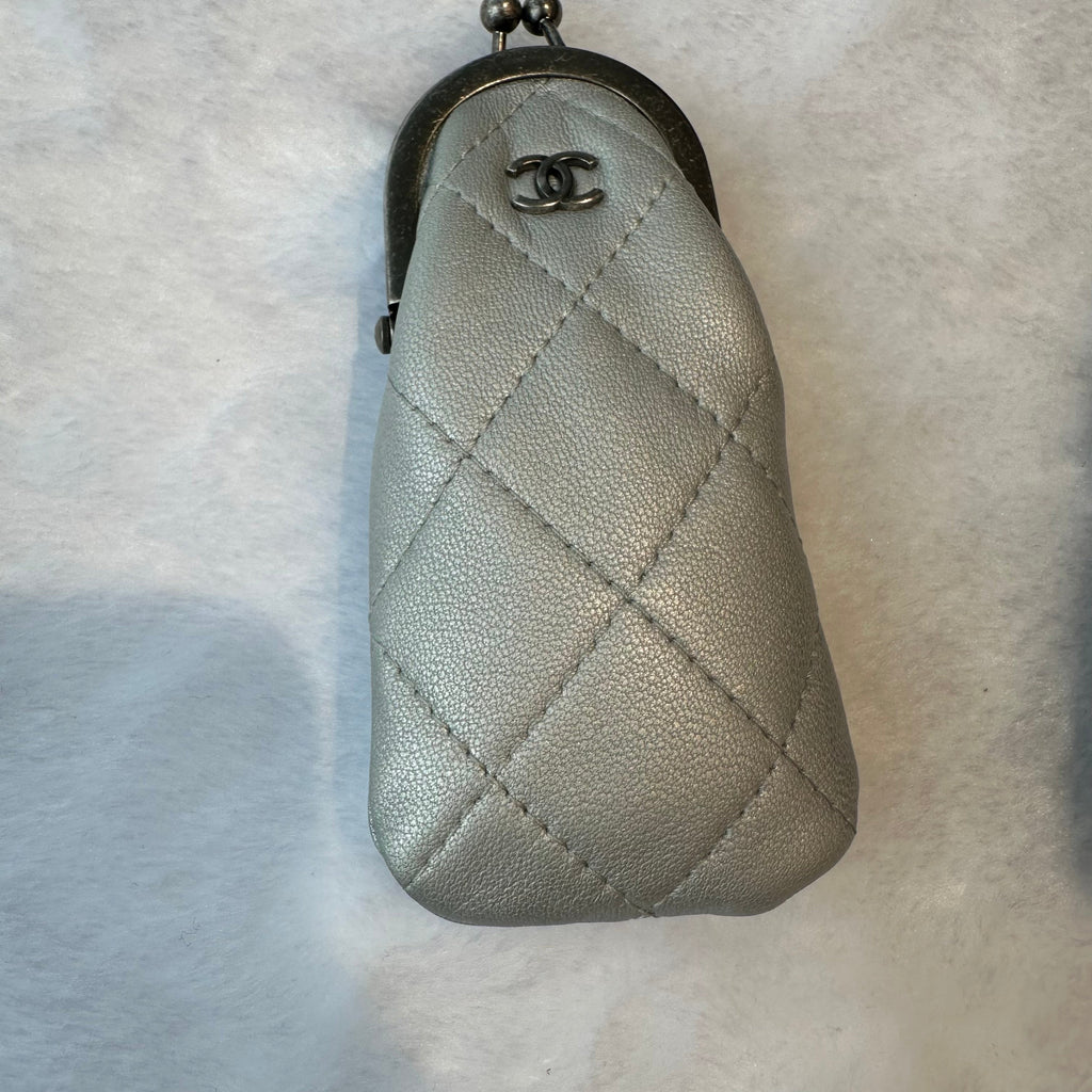 【#251】Pre-owned Chanel Kiss Lock Coin Purse & Mini Pouch Set Quilted Leather with Mixed Hardware