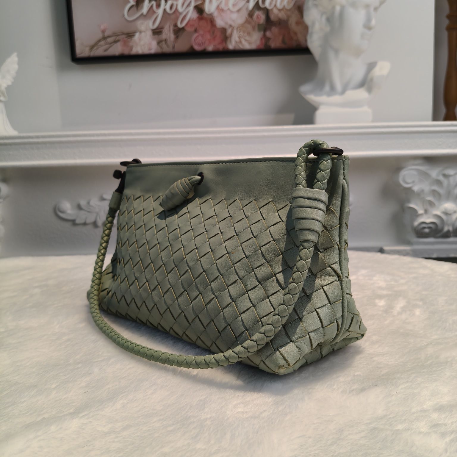 【#129】Pre-owned BOTTEGA VENETA Intrecciato Small Light Green Lambskin clutch HZ2601190&&