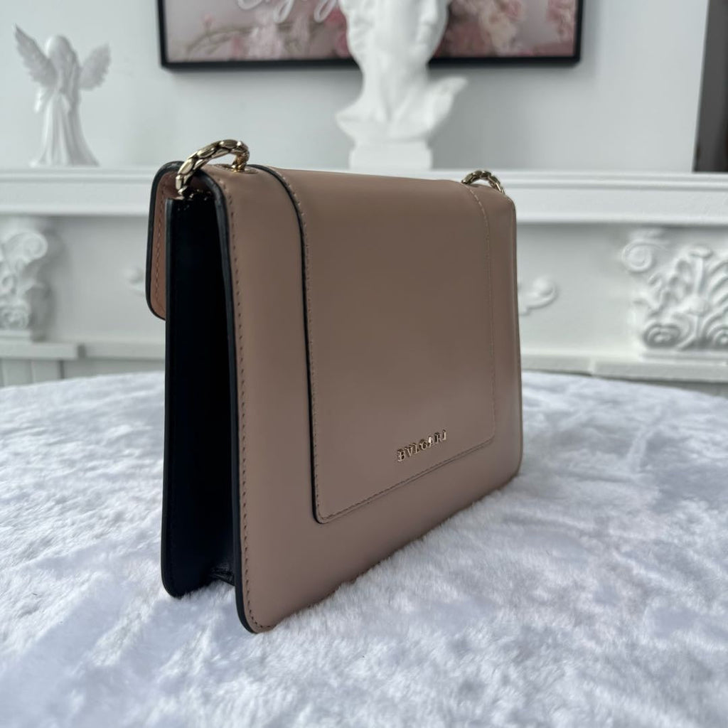 【#003】Pre-owned BVLGARI Serpenti Forever Small Beige Smooth Calfskin Studded Shoulder Bag HZ2511010&&