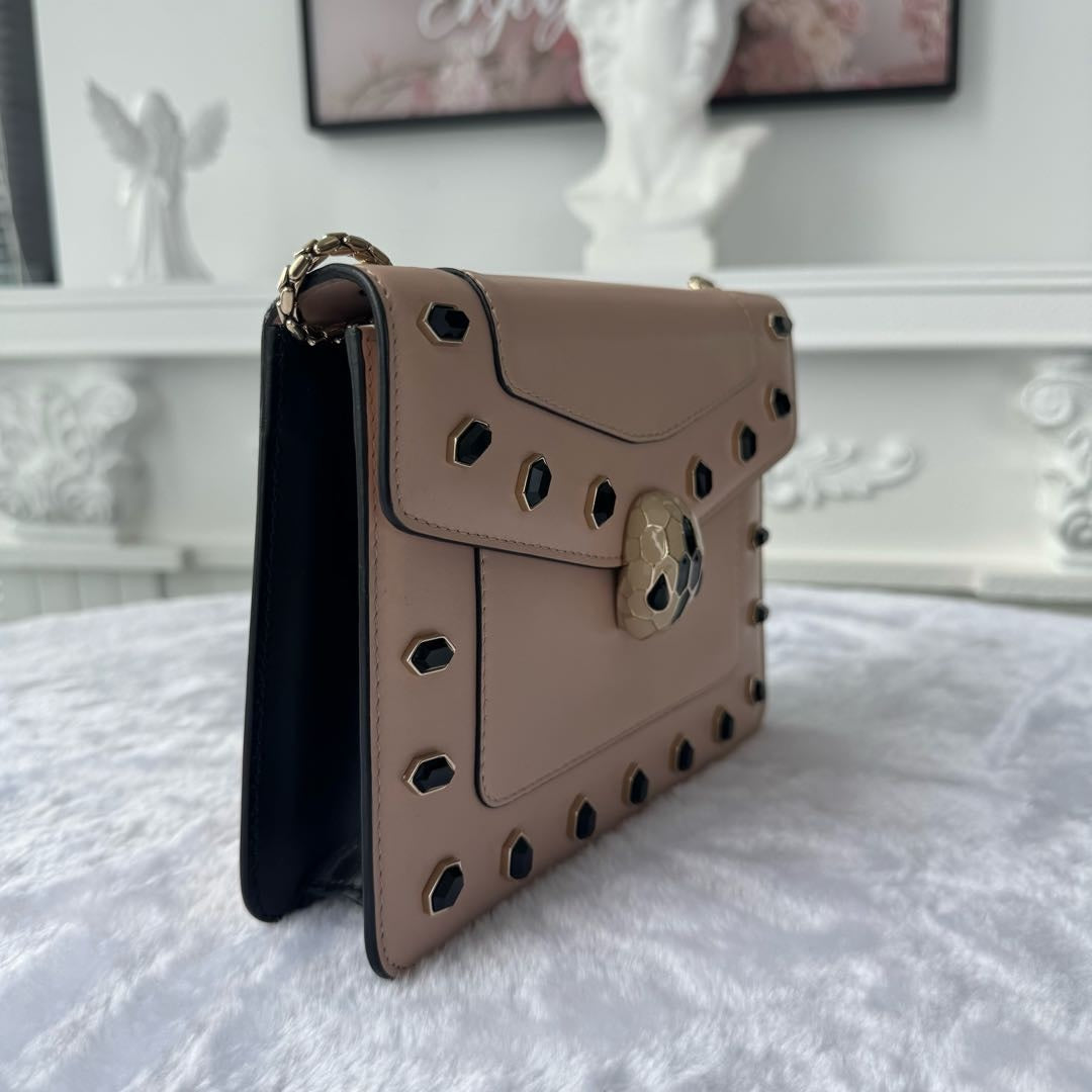 【#003】Pre-owned BVLGARI Serpenti Forever Small Beige Smooth Calfskin Studded Shoulder Bag HZ2511010&&
