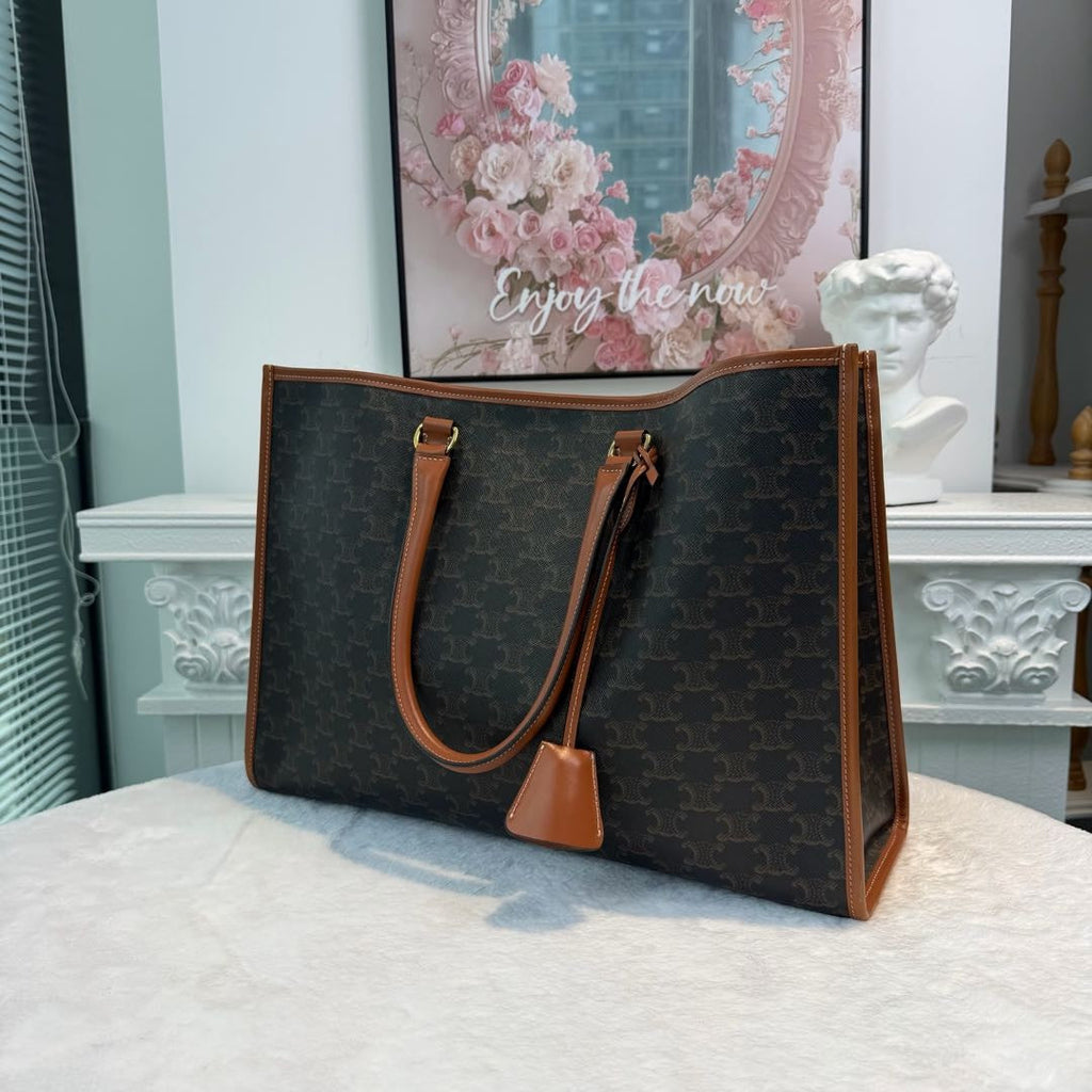 【#284】Pre-owned Celine Horizontal Cabas Tote Bag Triomphe Coated Canvas in Brown with Tan Leather Trim