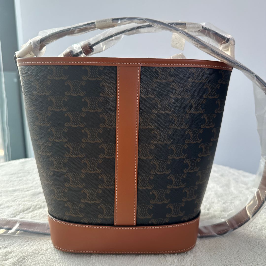 【#218】Pre-owned Celine Small Bucket Bag Triomphe Canvas & Tan Calfskin Leather
