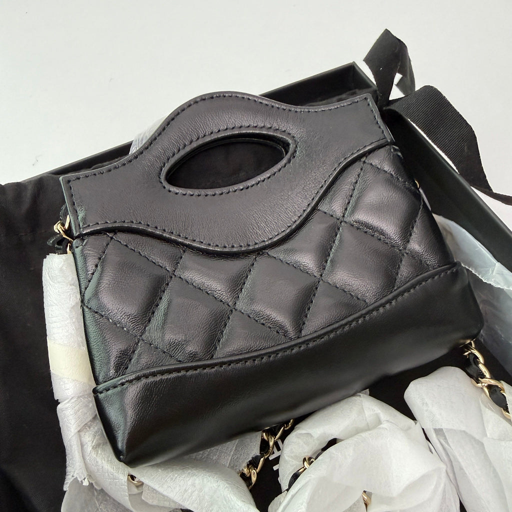 【#027】Pre-owned Chanel Medium 2.55 Reissue Black Caviar Leather Shoulder Bag HZ2511060&&