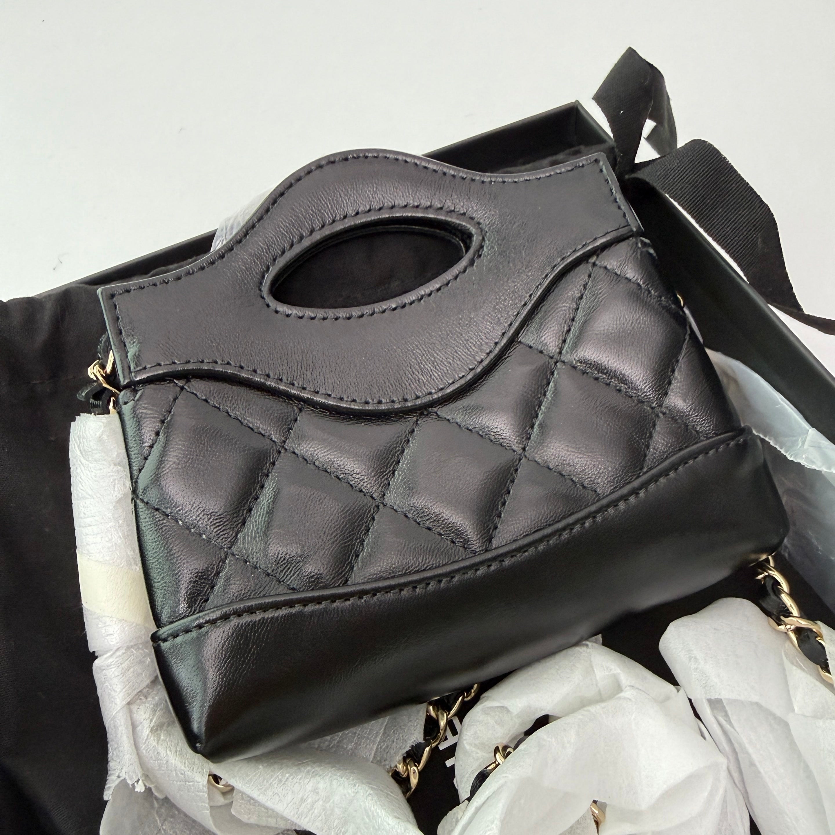 【#027】Pre-owned Chanel Medium 2.55 Reissue Black Caviar Leather Shoulder Bag HZ2511060&&