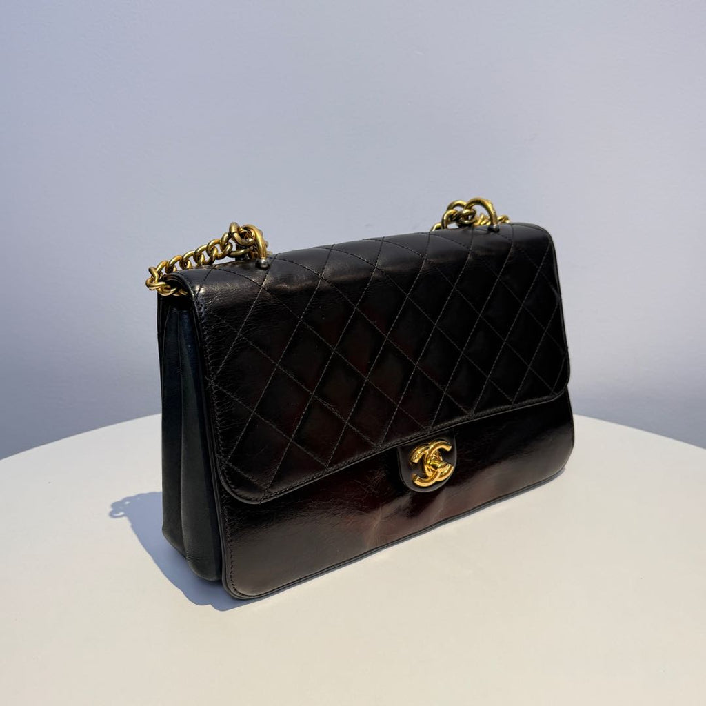 【#026】Pre-owned Chanel Large Classic Flap Black Caviar Leather Shoulder Bag HZ251106017