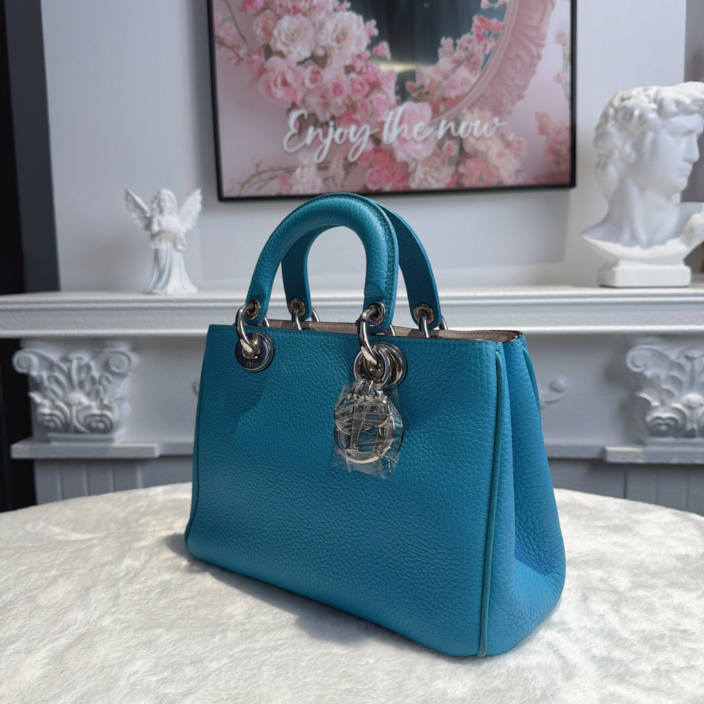 【#141】Pre-owned Dior Diorissimo Small Light Blue Calfskin Leather with Silver Charm Shoulder Bag / Tote Bag HZ260110&&