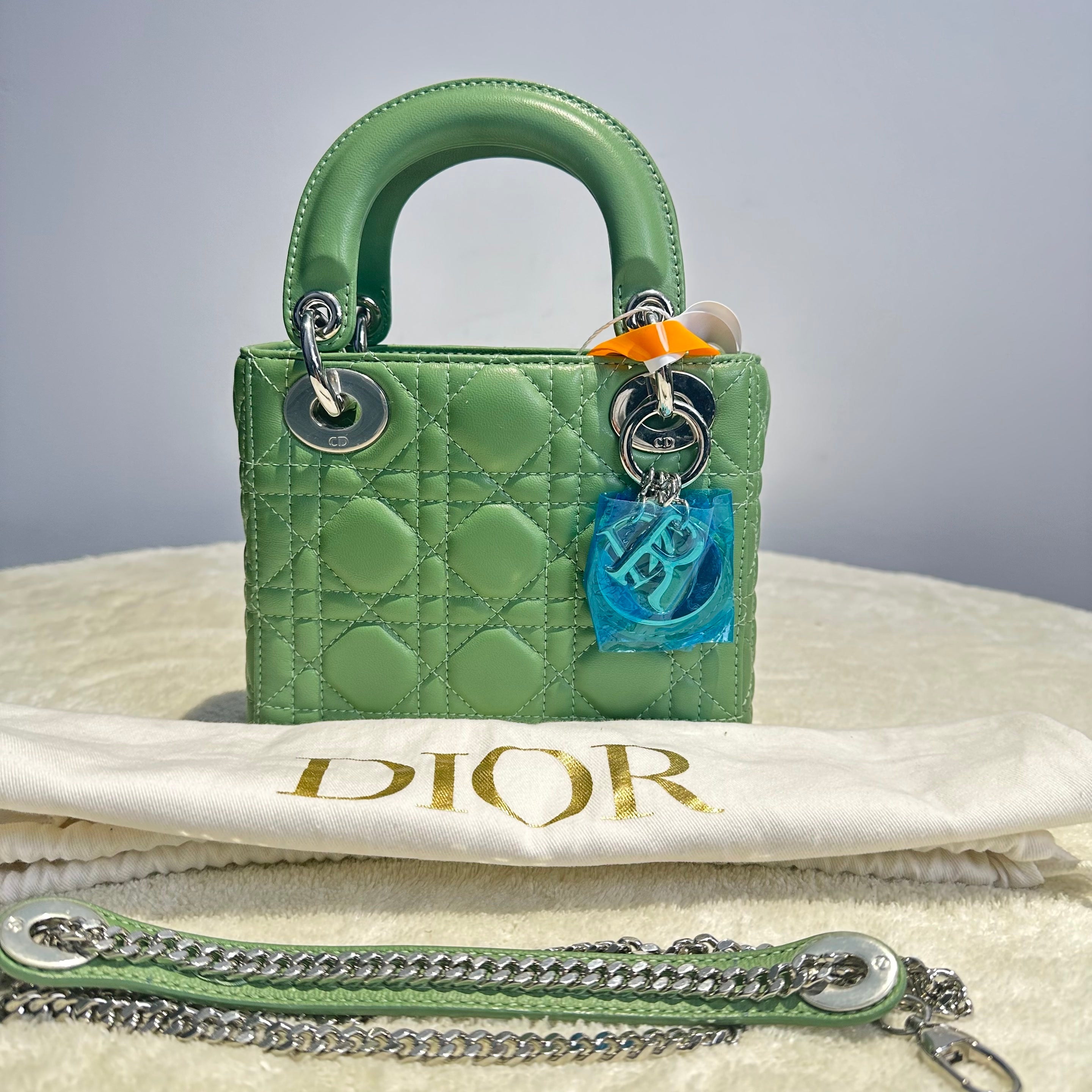 【#147】Pre-owned Dior Lady Dior Mini Mint Green Lambskin Chain Shoulder Bag HZ251215019