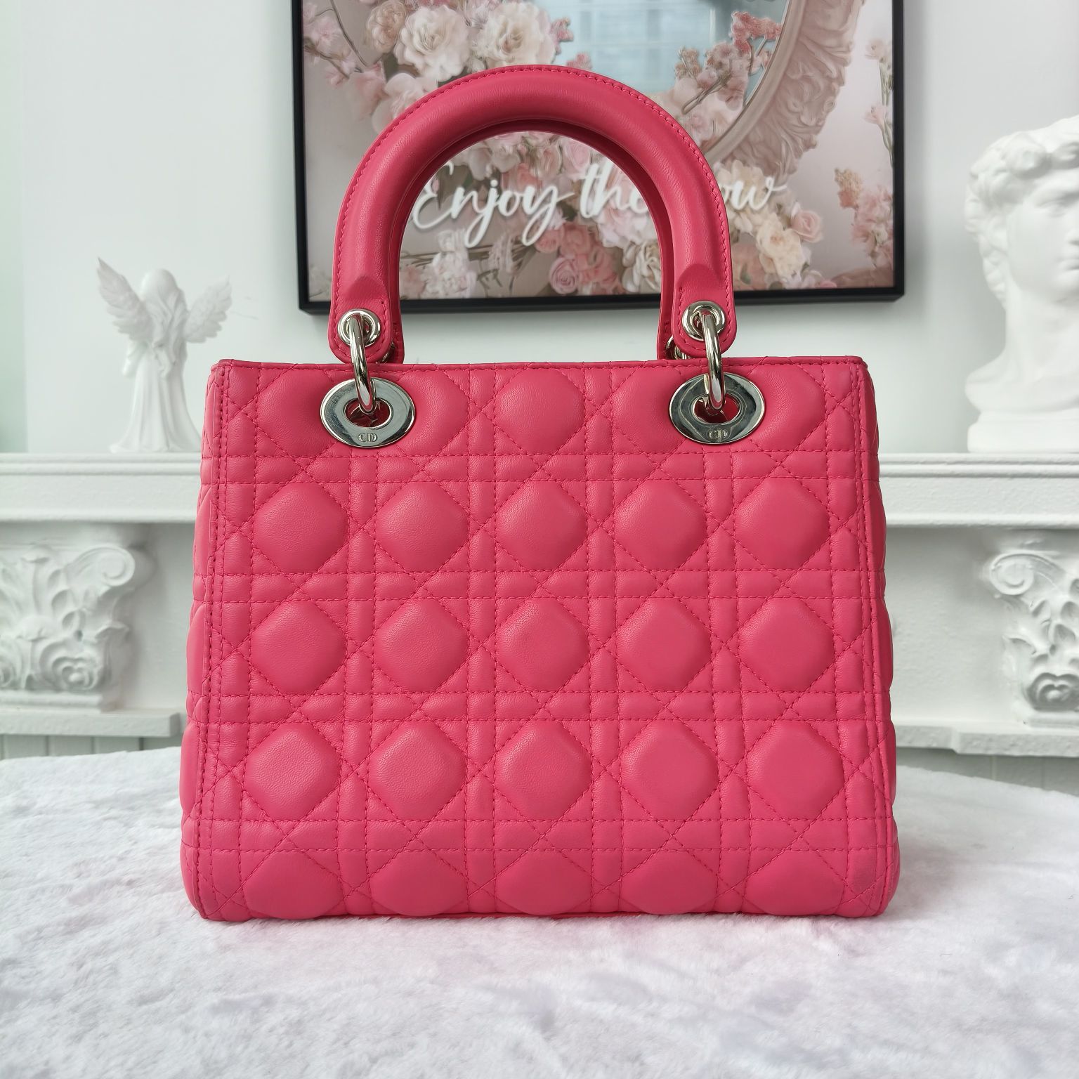 【#135】Pre-owned Dior Lady Dior Medium Hot Pink Lambskin with Silver Charm Shoulder Bag HZ260306&&