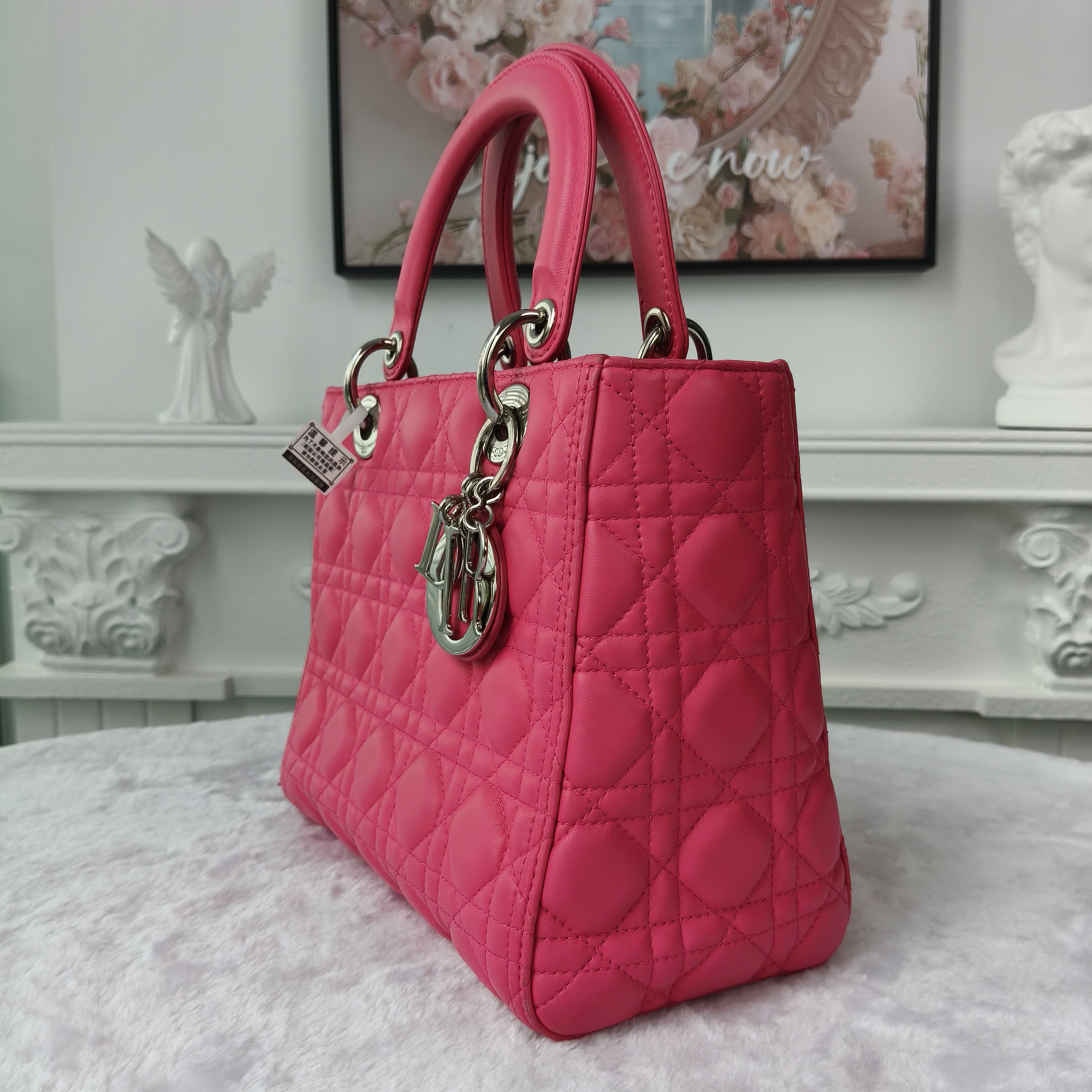 【#135】Pre-owned Dior Lady Dior Medium Hot Pink Lambskin with Silver Charm Shoulder Bag HZ260306&&