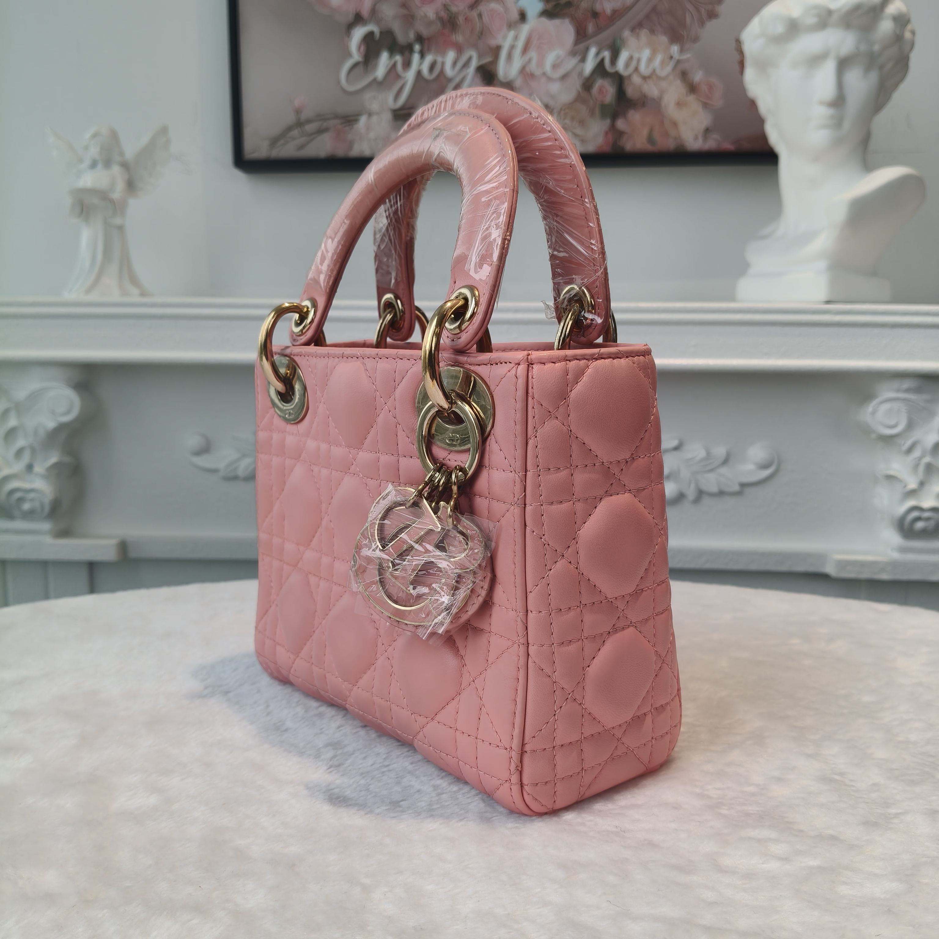 【#286】Pre-owned Dior Mini Lady Dior Bag Cannage Quilted Leather in Blush Pink with Gold-Tone Hardware
