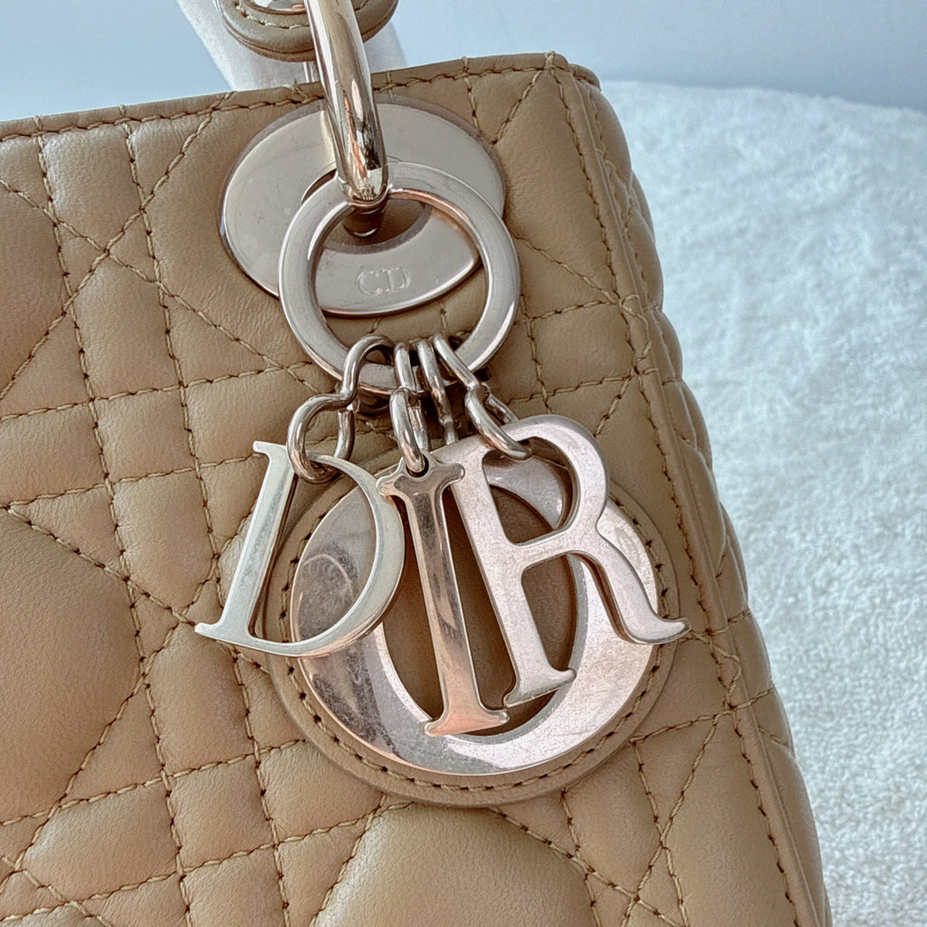 【#144】Pre-owned Dior Lady Dior Mini Latte Cannage Calfskin Leather Gold Hardware with Matte Charm Shoulder Bag  HZ251218019