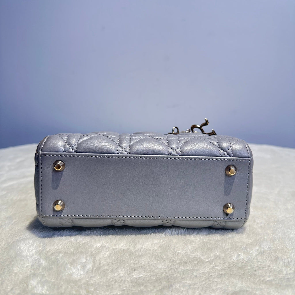 【#146】Pre-owned Dior Lady Dior Mini Pearl Grey Cannage Lambskin Gold Hardware Shoulder Bag HZ251215018