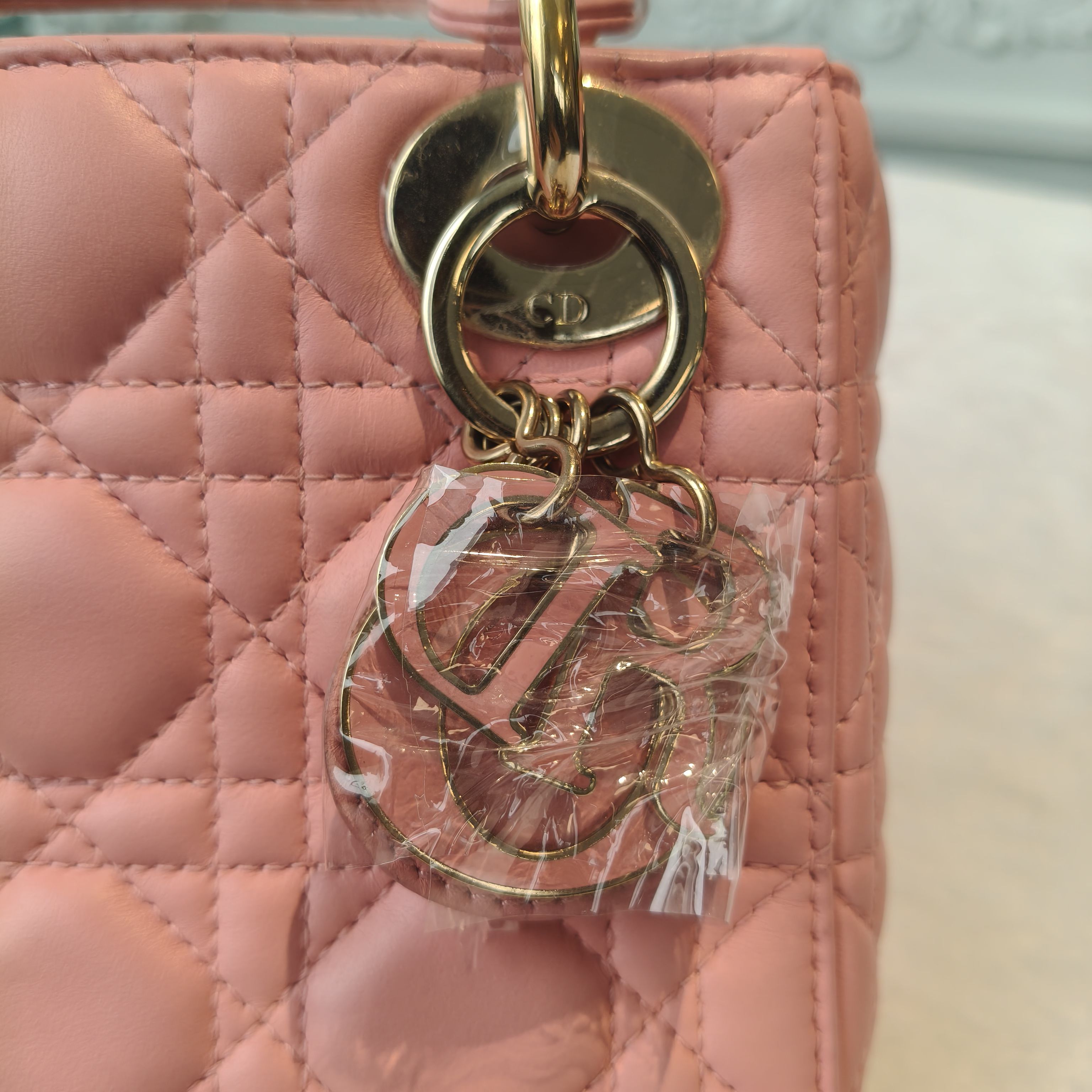 【#286】Pre-owned Dior Mini Lady Dior Bag Cannage Quilted Leather in Blush Pink with Gold-Tone Hardware