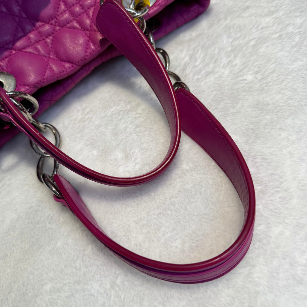 【#138】Pre-owned Dior Soft Small Deep Pink Lambskin Gold Hardware Shoulder Bag HZ260131012