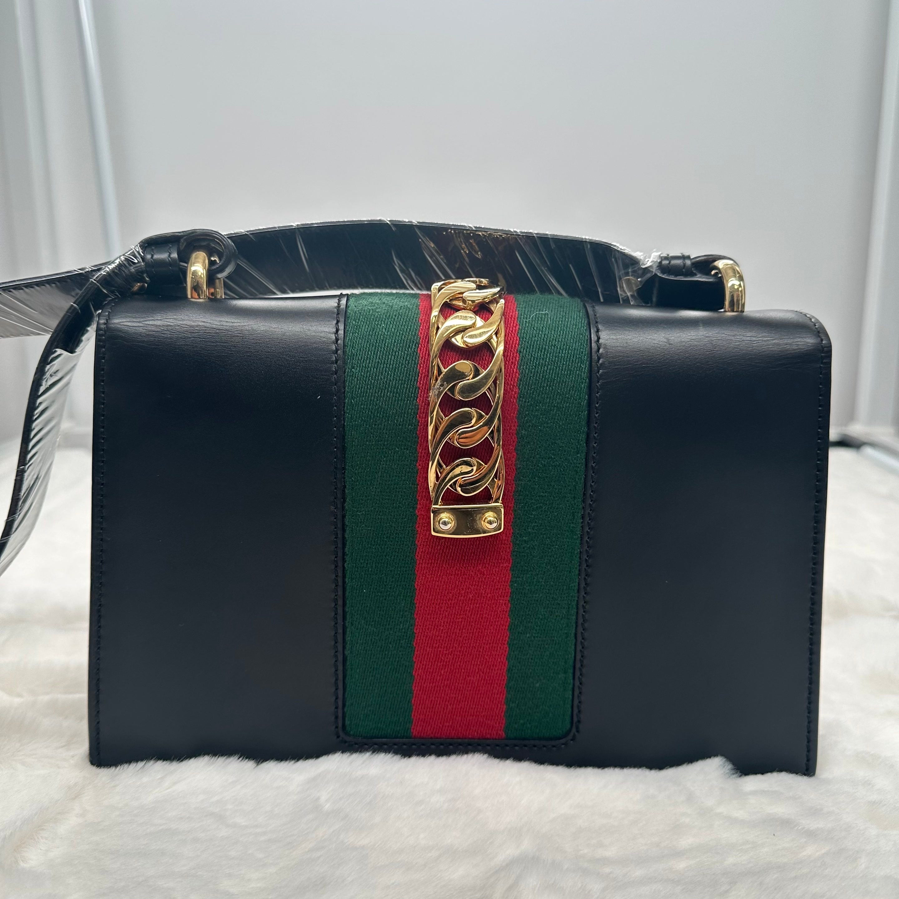 【#199】Pre-owned GUCCI Sylvie Small 25cm Black, Green and Red Calfskin Leather Shoulder Bag
