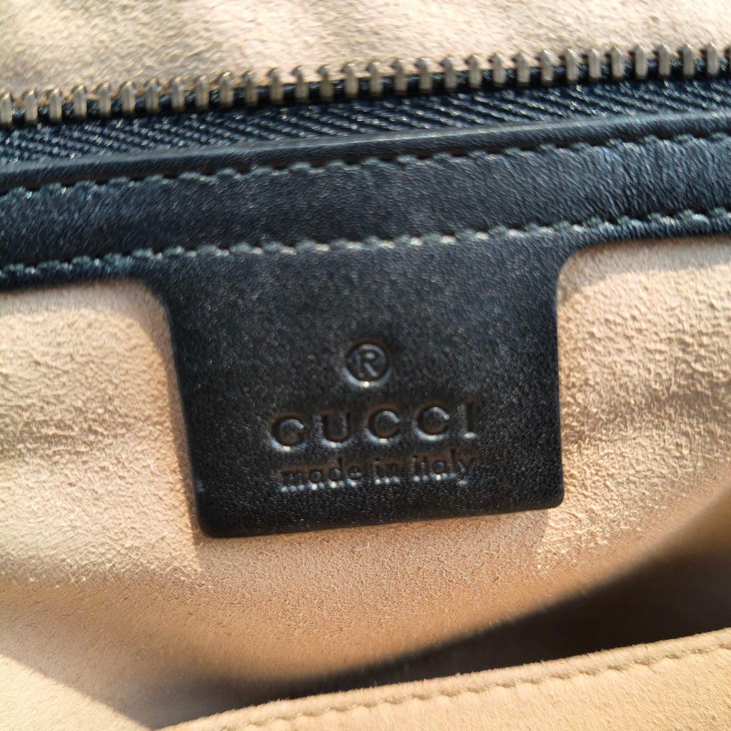 【#180】Pre-owned Gucci GG Marmont Medium Bag Black Matelassé Leather
