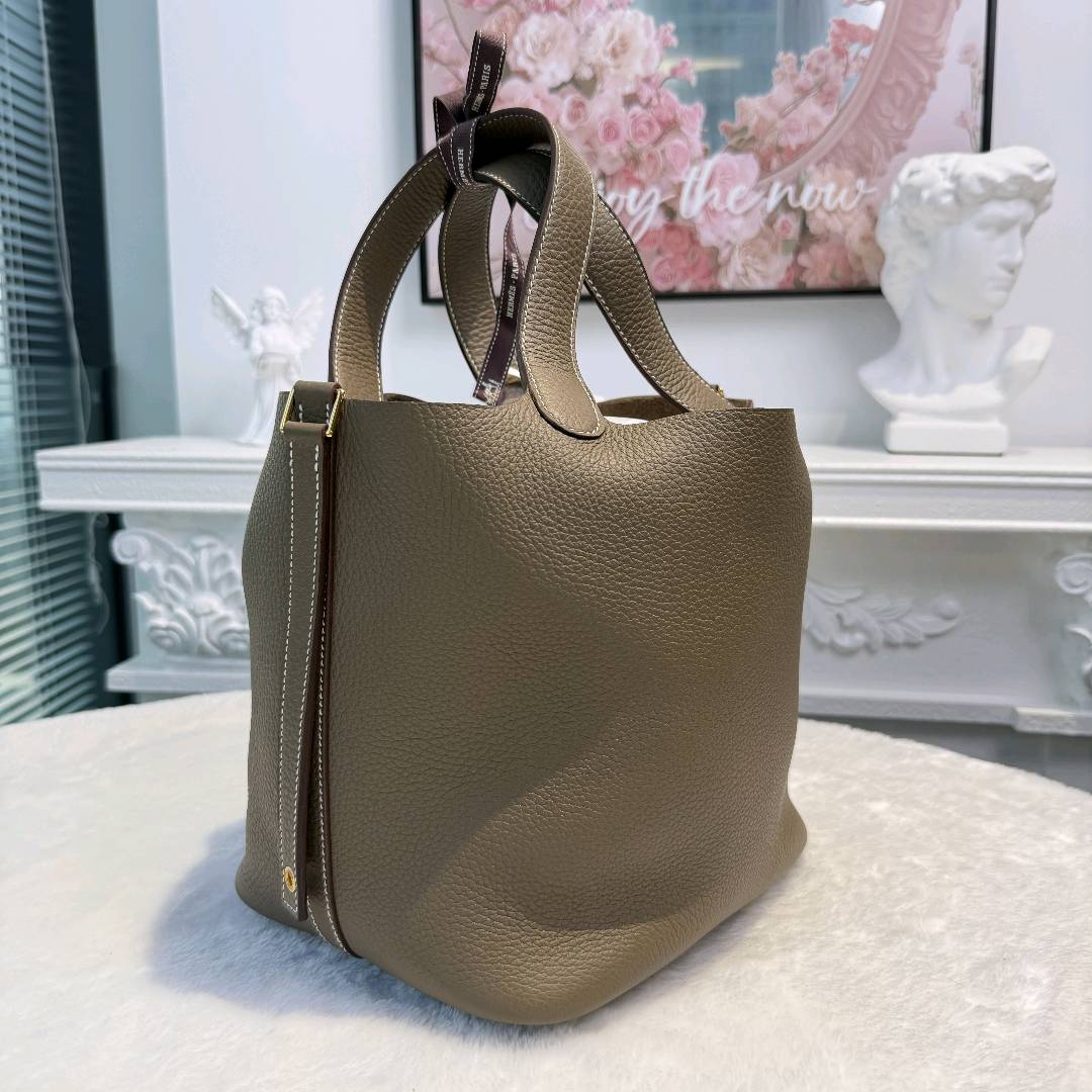 【#209】Pre-owned Hermès Picotin Lock 18 Bag Etoupe Clemence Leather