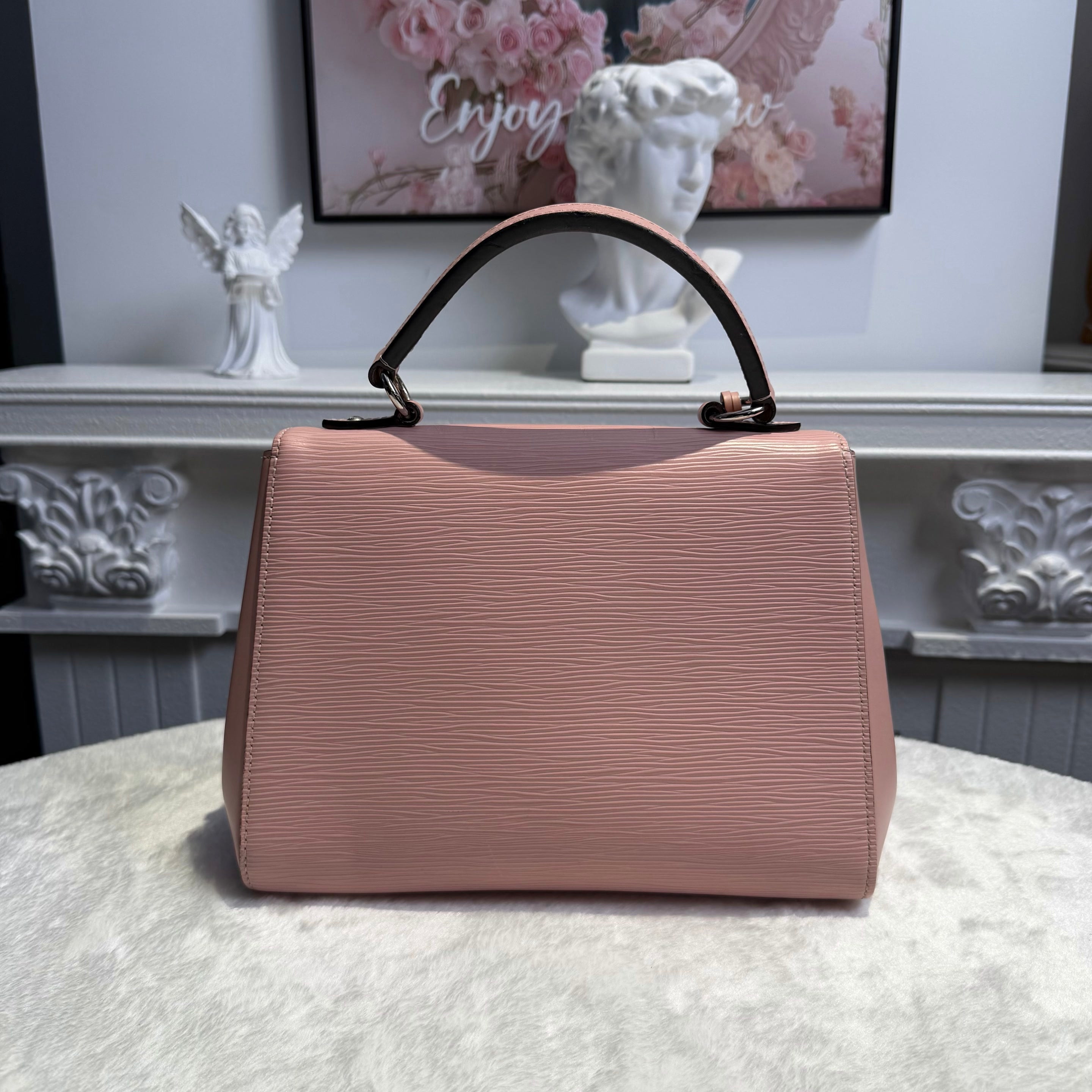 【#053】Pre-owned Louis Vuitton Cluny BB Pink Epi Leather Top Handle Bag