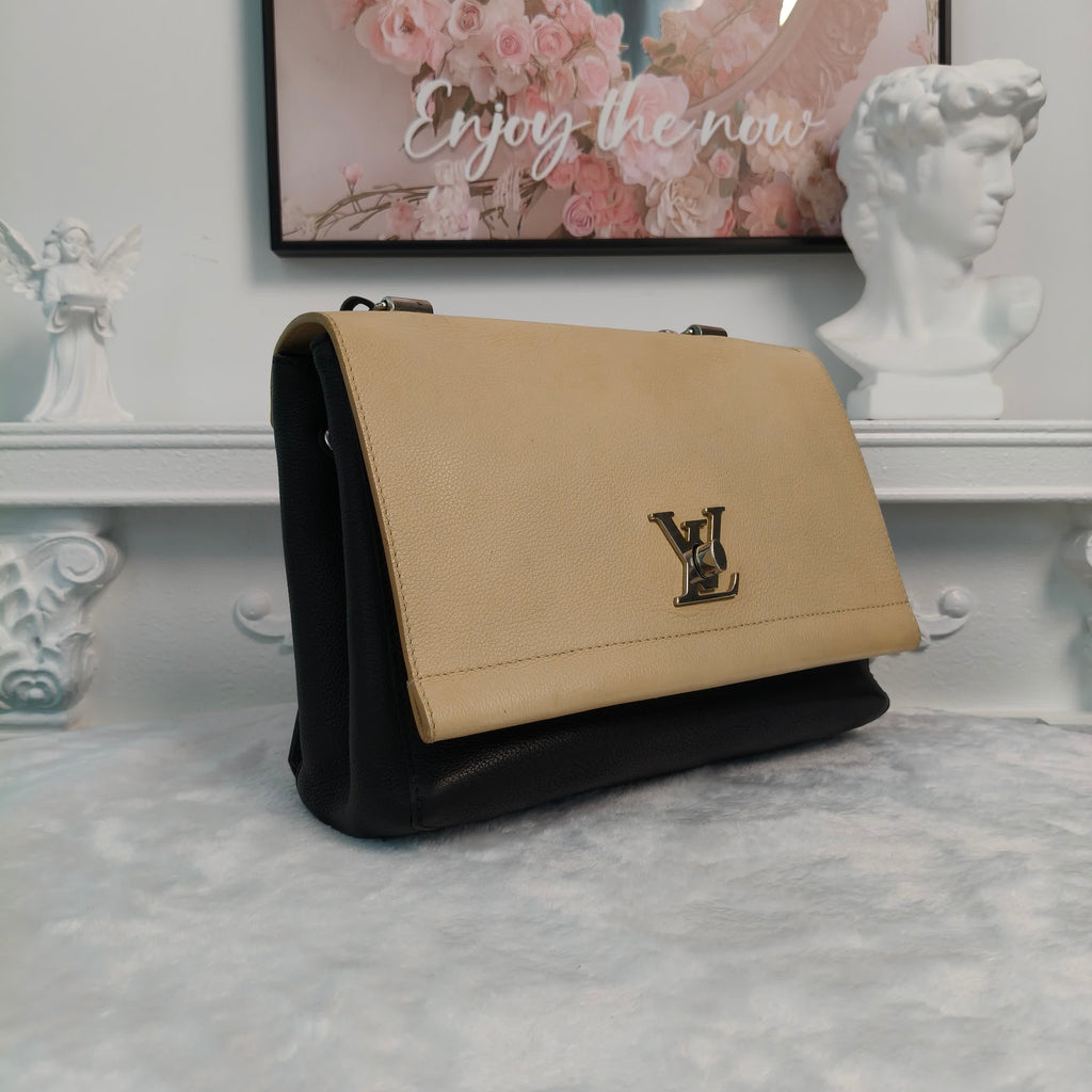 【#062】Pre-owned Louis Vuitton Lockme II Beige & Black Calfskin Leather Crossbody Bag