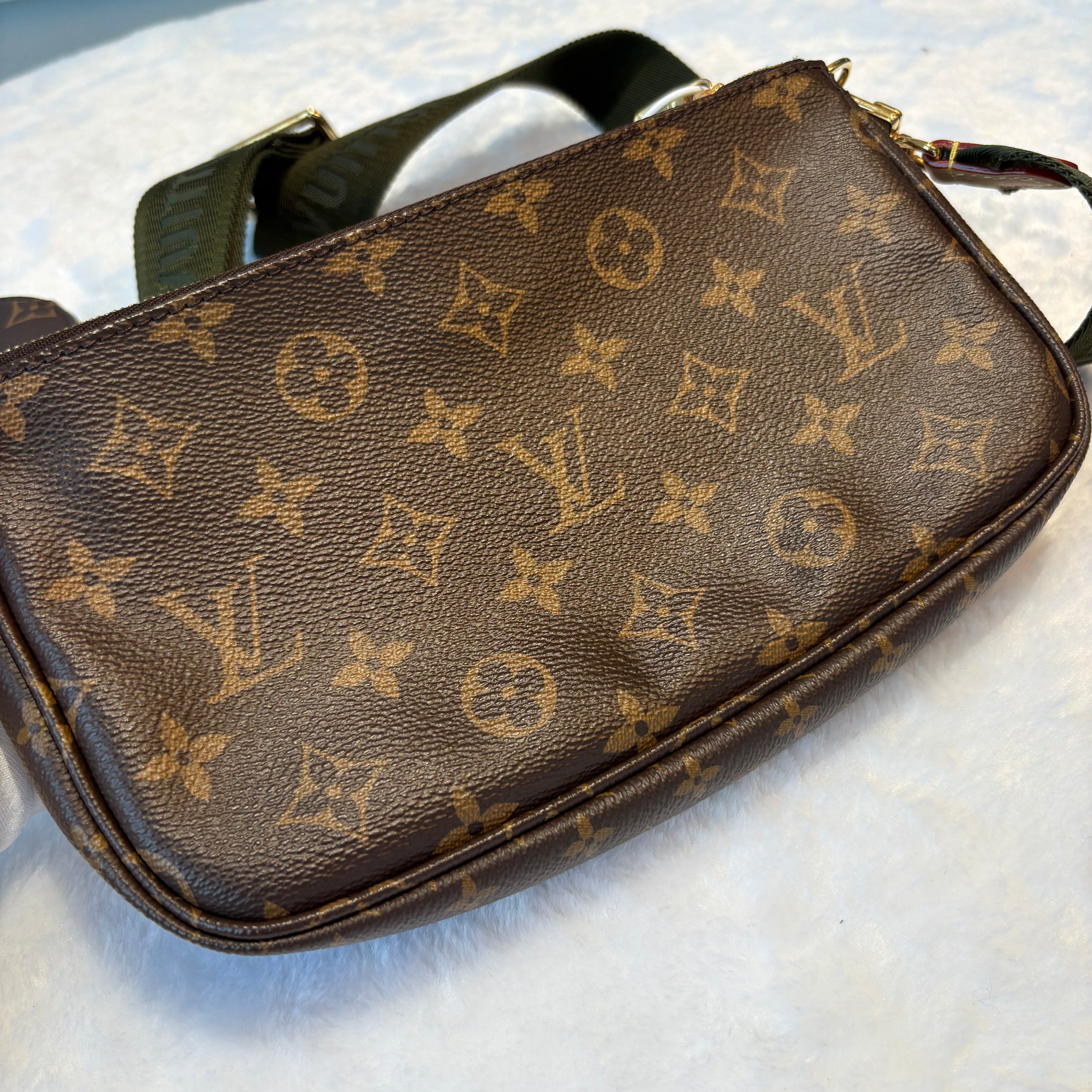 【#052】Pre-owned Louis Vuitton Multi Pochette Accessoires Monogram Canvas Khaki Green Strap Crossbody BagHZ2603020&&