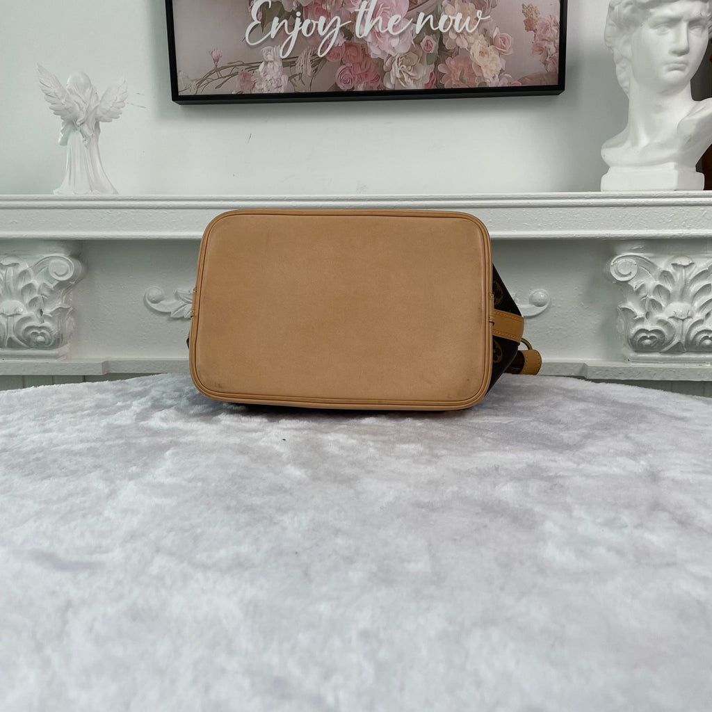 【#036】Pre-owned Louis Vuitton Pochette Métis Black Monogram Empreinte Calfskin Leather Shoulder Bag