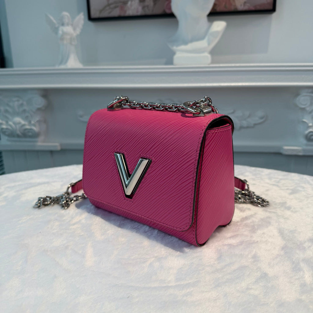 【#055】Pre-owned Louis Vuitton Essential V Mini Hot Pink Epi Leather Chain Crossbody BagHZ2602070&&
