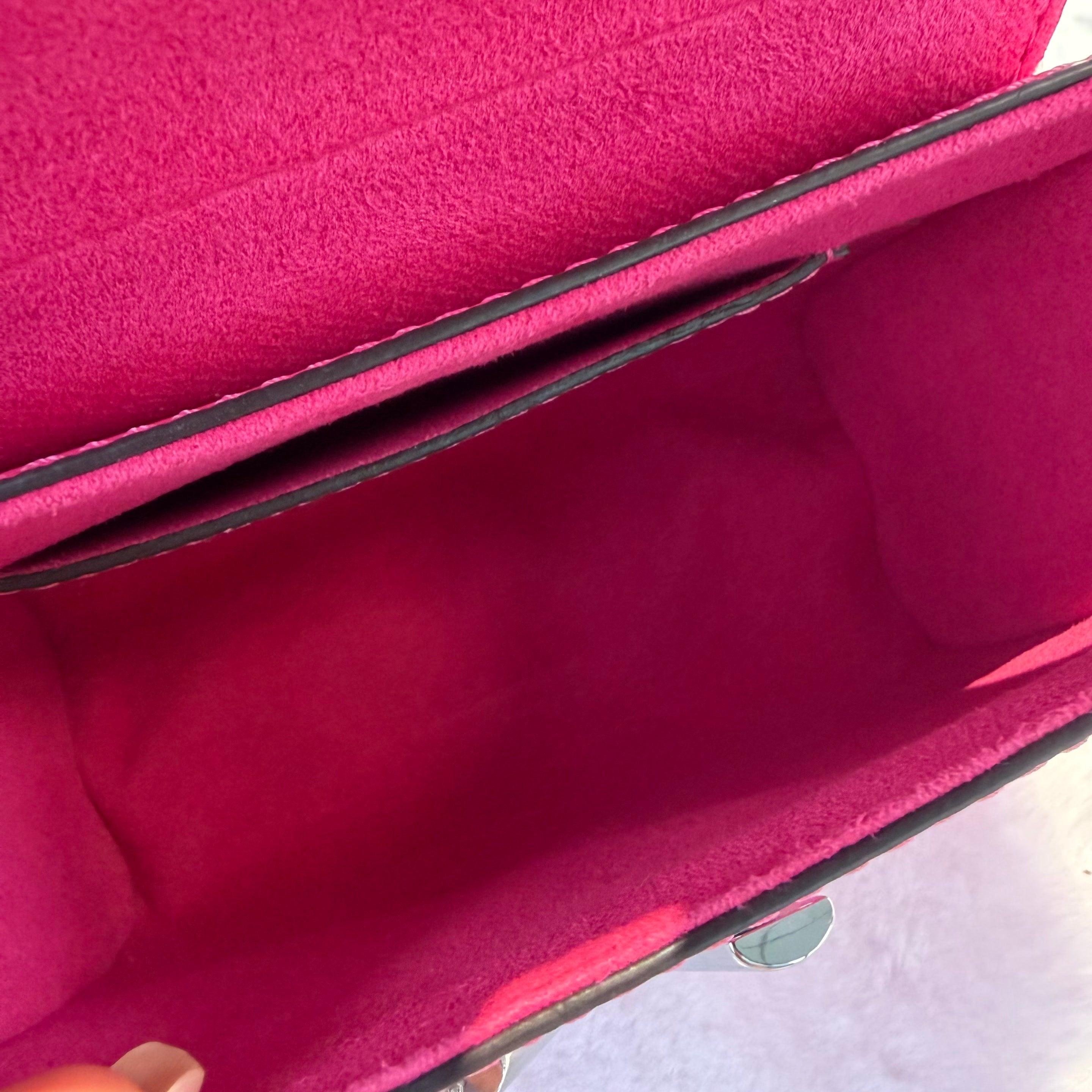 【#055】Pre-owned Louis Vuitton Essential V Mini Hot Pink Epi Leather Chain Crossbody BagHZ2602070&&