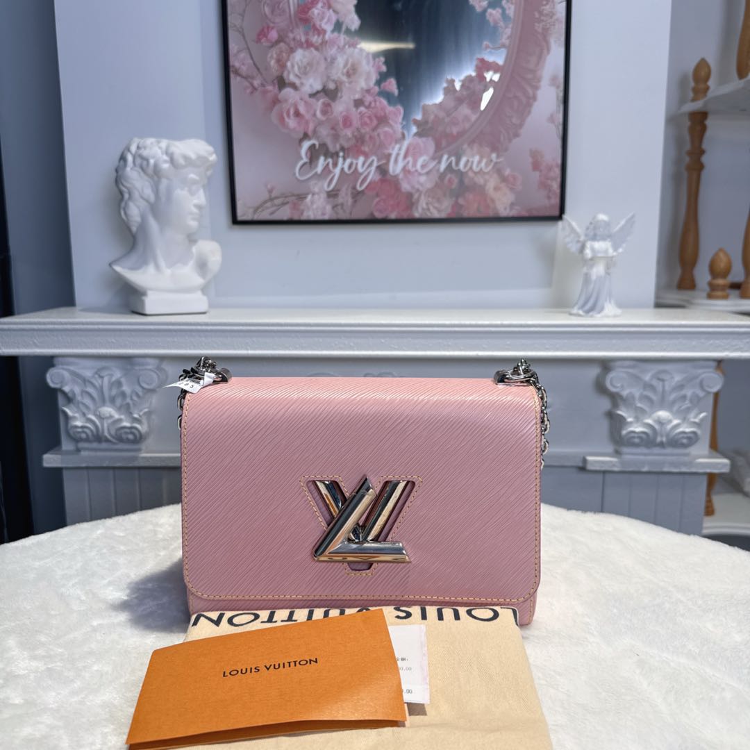 【#067】Pre-owned Louis Vuitton Twist MM Rose Ballerine Epi Leather Chain Crossbody Bag