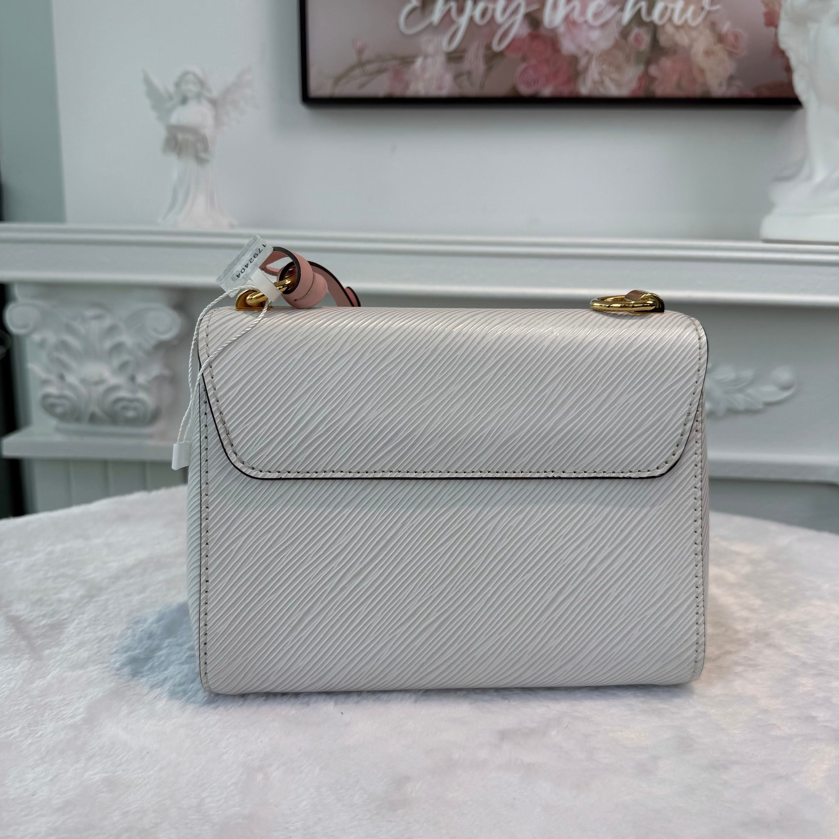 【#276】Pre-owned Louis Vuitton Twist MM Bag Epi Leather in White with Gold-Tone Hardware & Floral Bag Charm