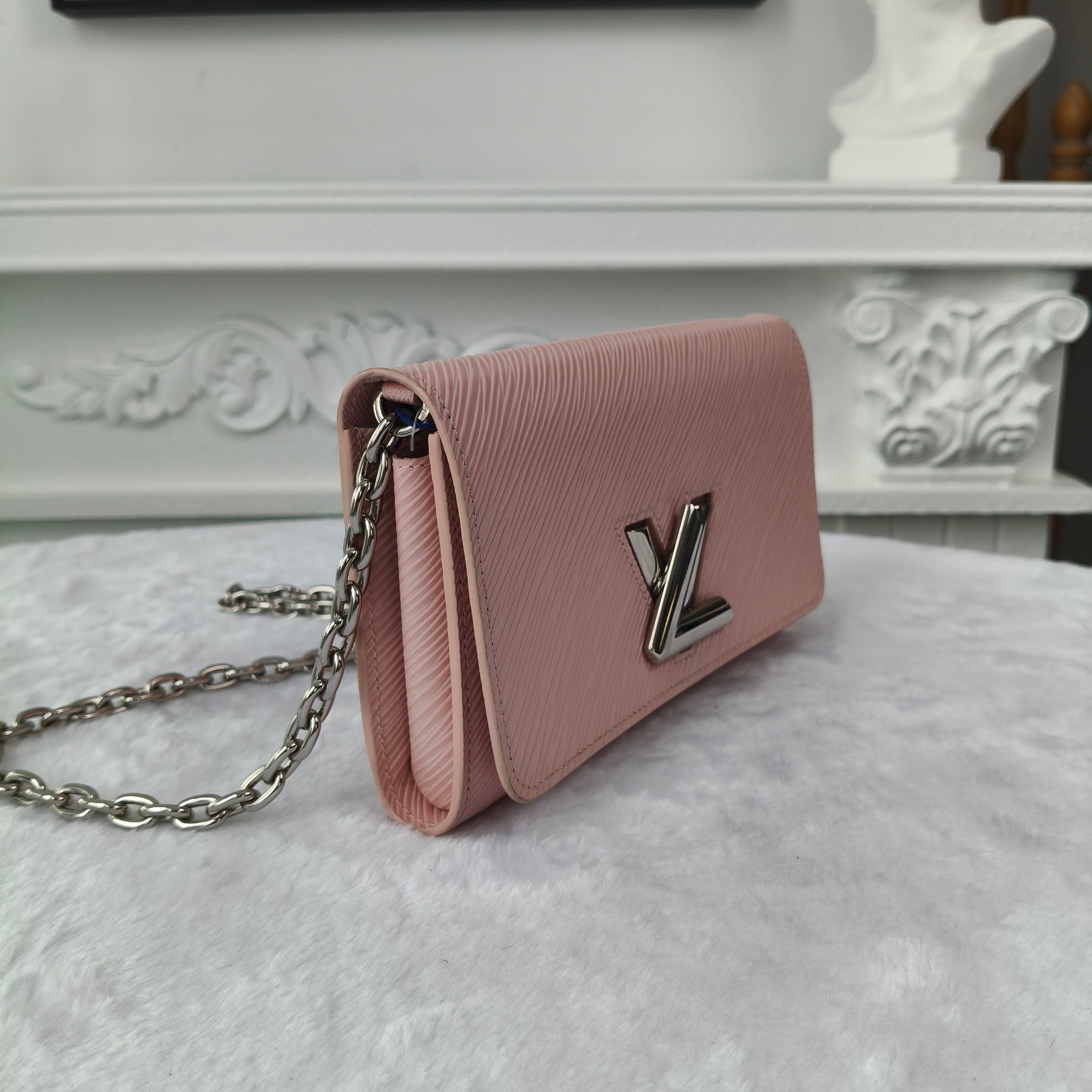 【#039】Pre-owned Louis Vuitton Twist Wallet On Chain Pink Epi Leather Crossbody BagHZ2603060&&