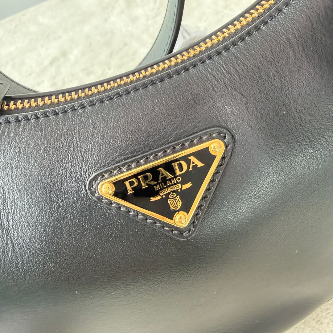 【#172】Pre-owned PRADA Arqué Small Black Lambskin&Calfskin Crossbody bag HZ251112&&
