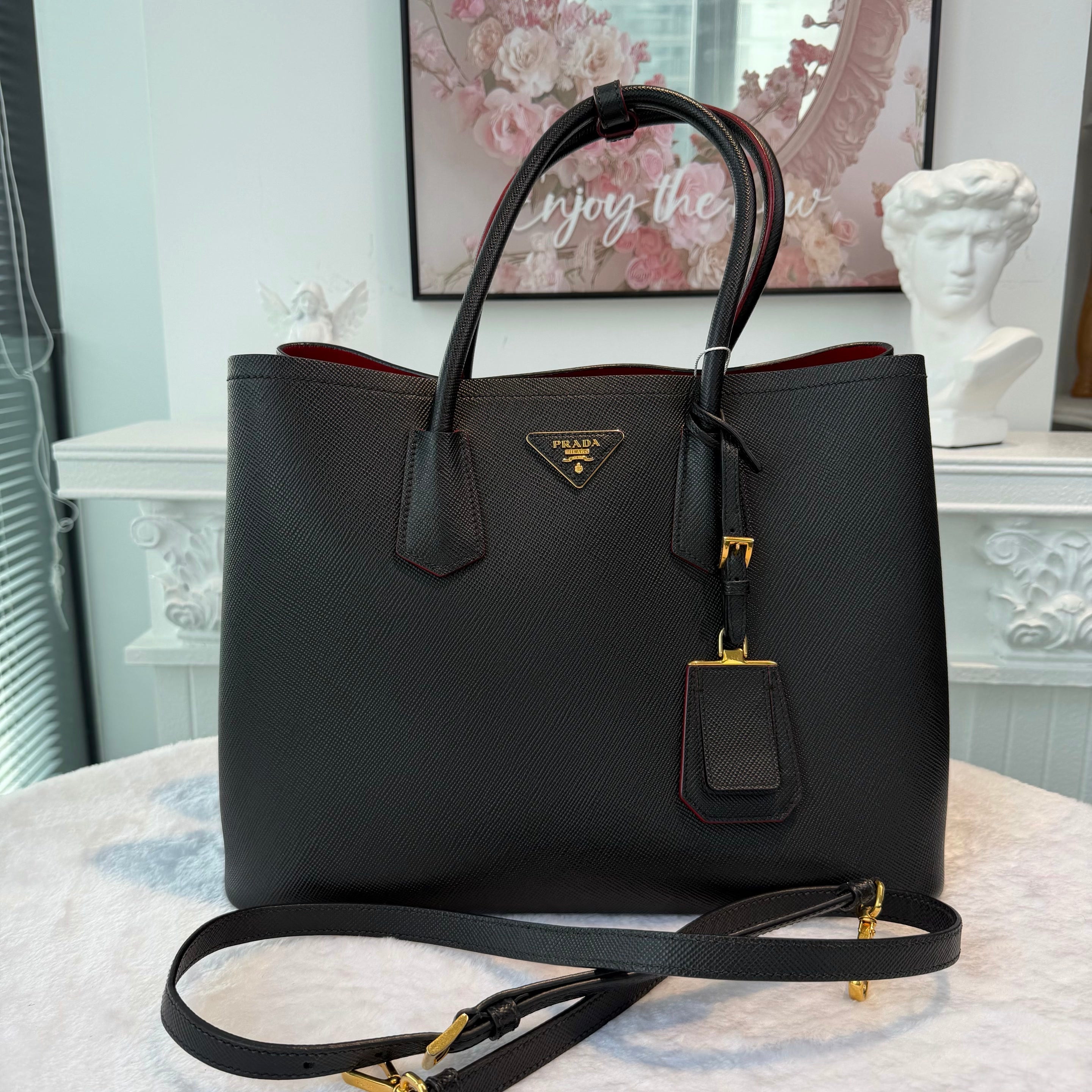 【#275】Pre-owned Prada Large Open Tote Bag Saffiano Leather in Black with Contrast Red Lining