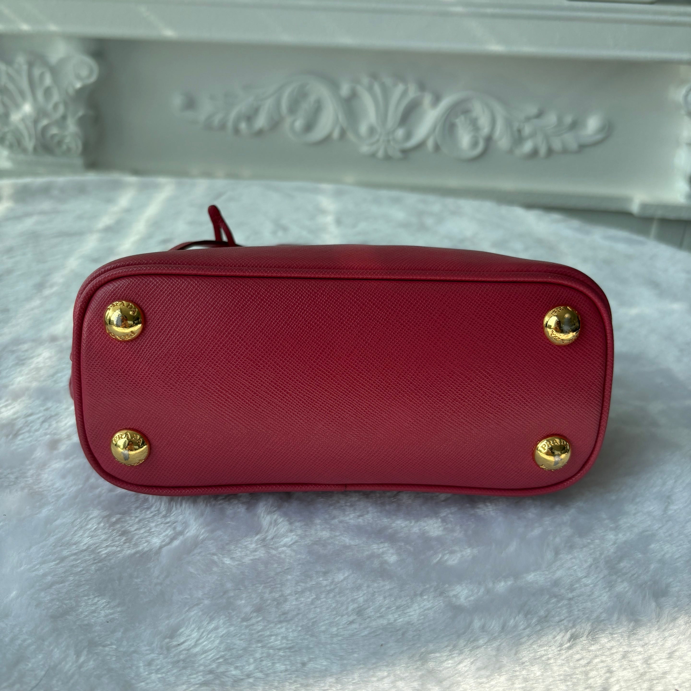 【#166】Pre-owned PRADA Promenade Mini Vibrant Pink Saffiano Leather Gold Hardware Shoulder Bag HZ260124&&