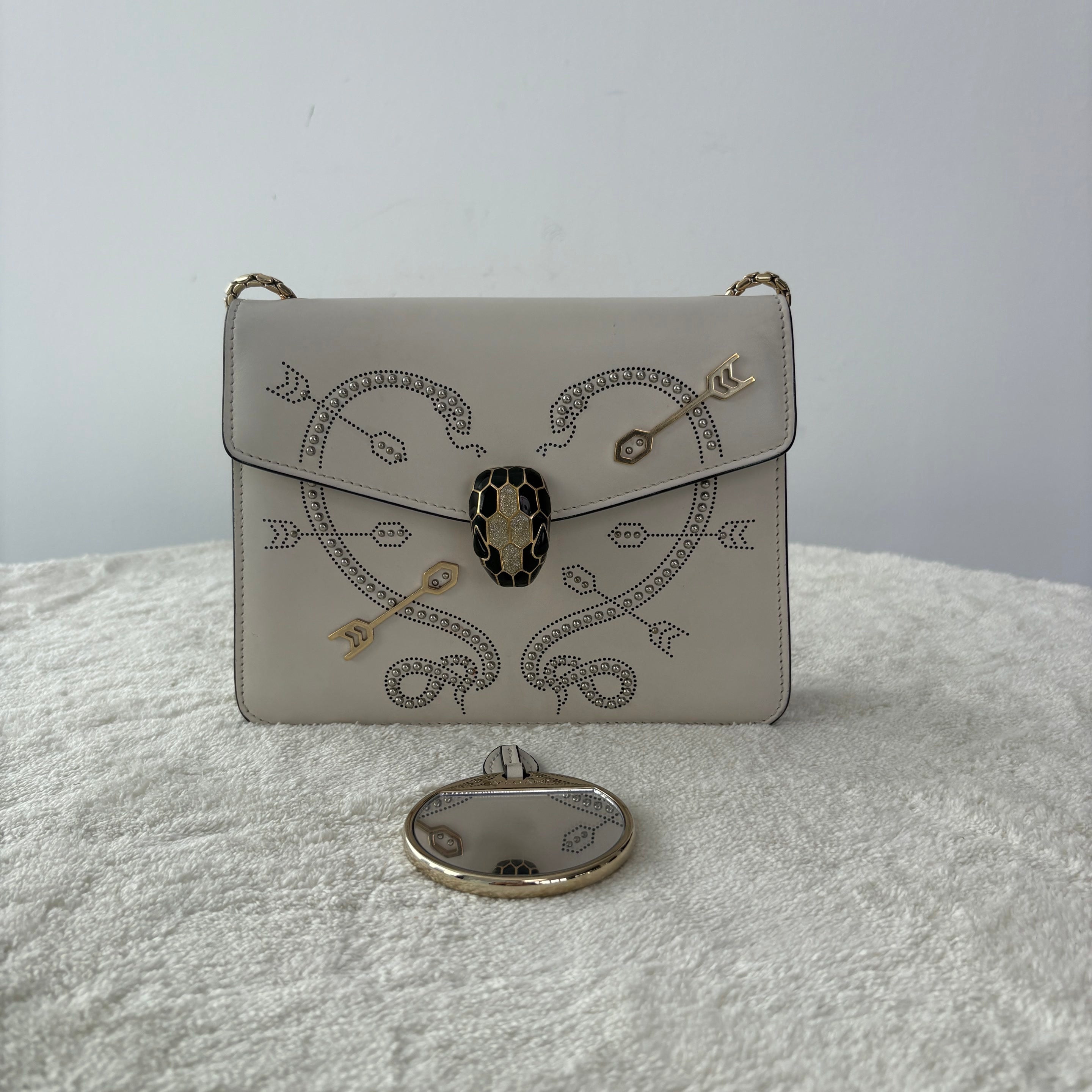 【#001】Pre-owned BVLGARI Serpenti Forever Small White Calfskin Cupid's Arrow Shoulder Bag HZ2512040&&
