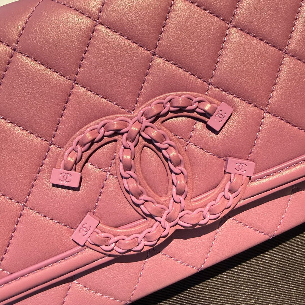 【#038】Pre-owned Chanel Medium Classic Flap Terracotta Caviar Leather Shoulder Bag HZ250928020